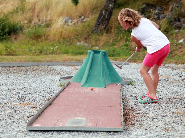 Mini-golf